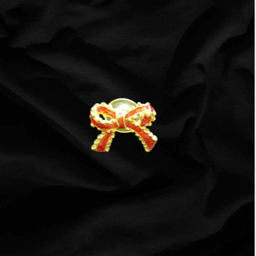 VINTAGE PIERCED EARRINGS - Red and Gold Bows, Post Earrings - Picture 5 of 6